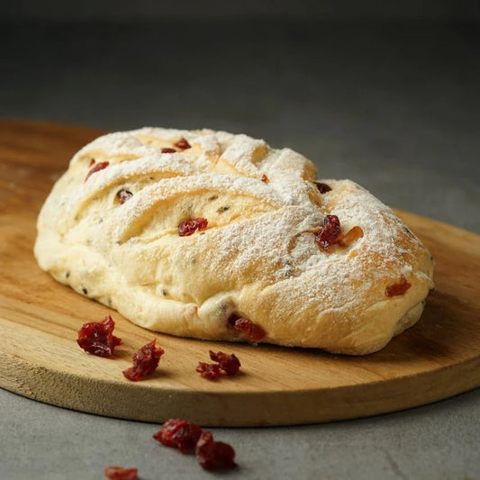 🥯 Cranberry Cream Cheese – Momis Bakery
